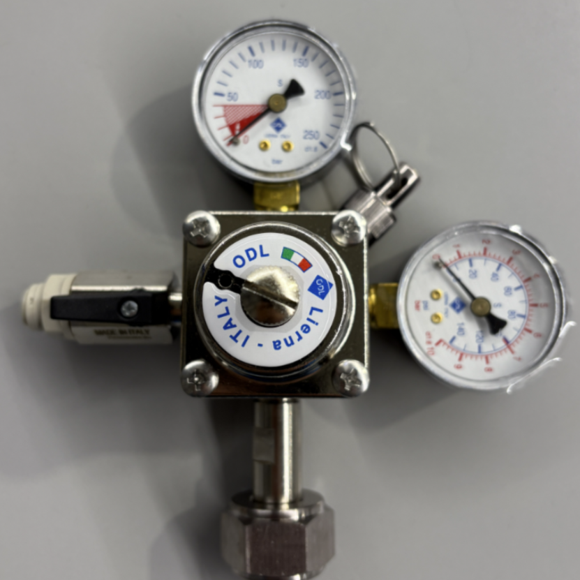 CO2  pressure regulator